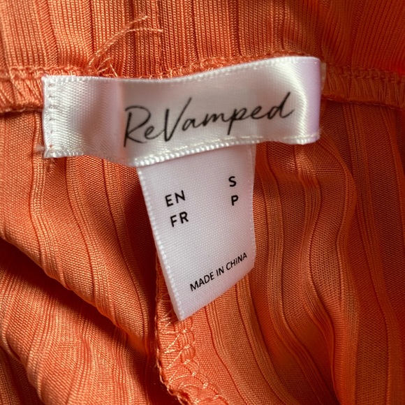 🔸REVAMPED - 3-Piece Orange Coat and Outfit - Picture 3 of 8